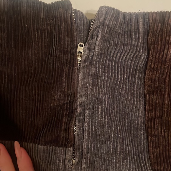 Urban outfitters corduroy mini skirt - Picture 3 of 3